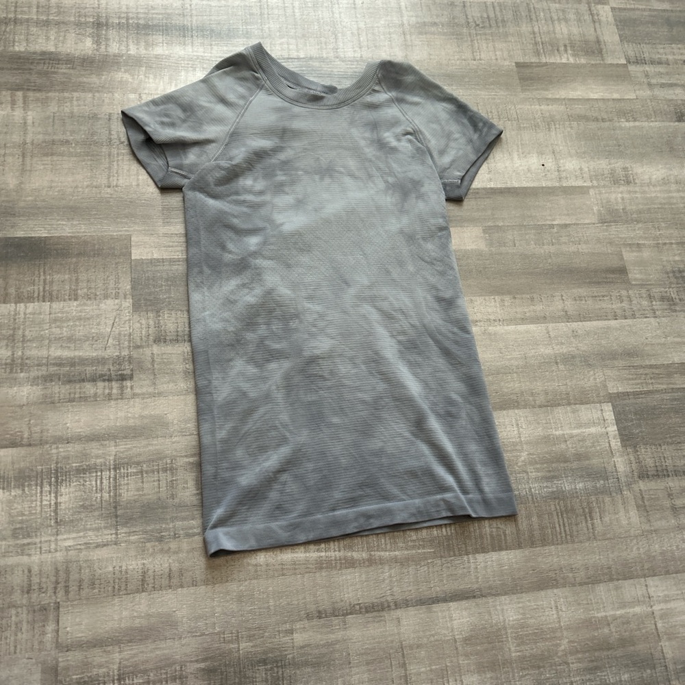 Grey lululemon swiftly tech Short Sleeve Top